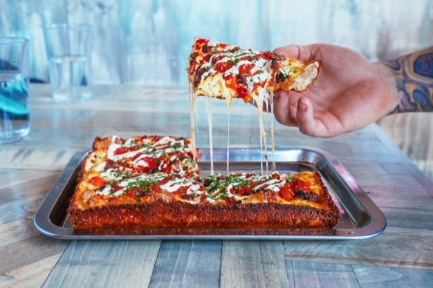 PIZZA - Descendant-1.jpg