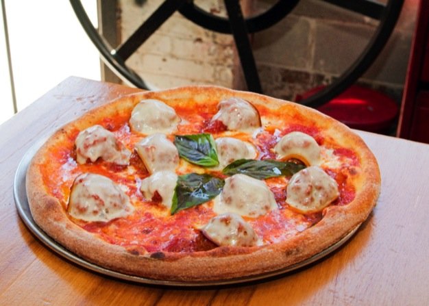 PIZZA - Gusto-1.jpg