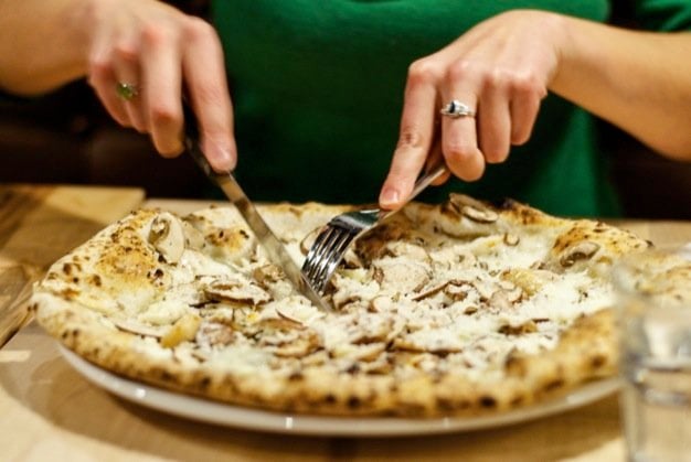 PIZZA - Libretto-1.jpg