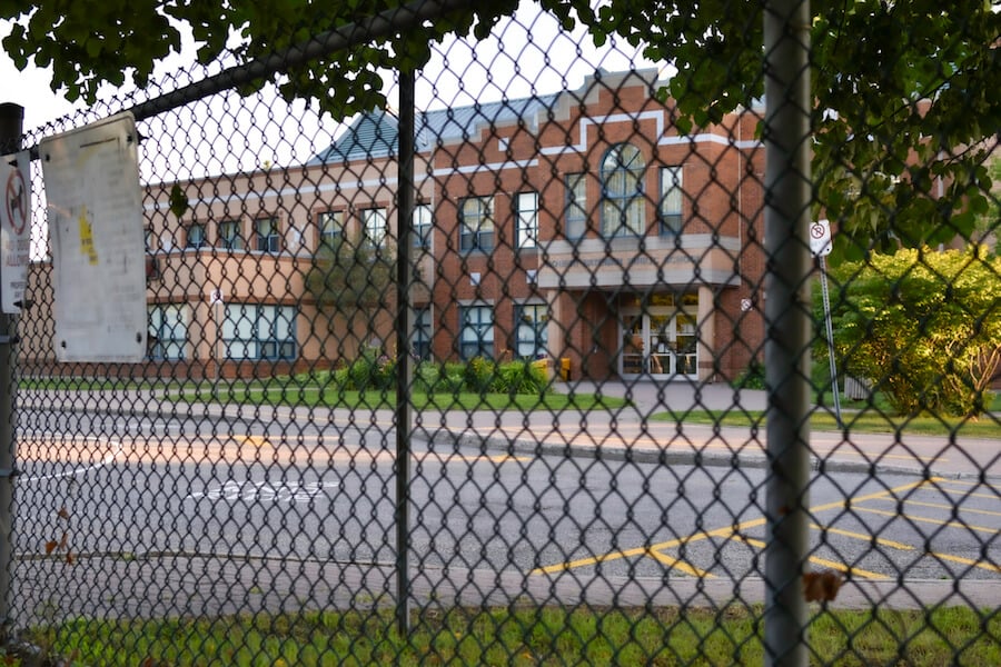 A photo of a school in Ontario
